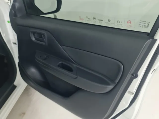 Mitsubishi Triton 2.4 GL 4×2 Single Cab