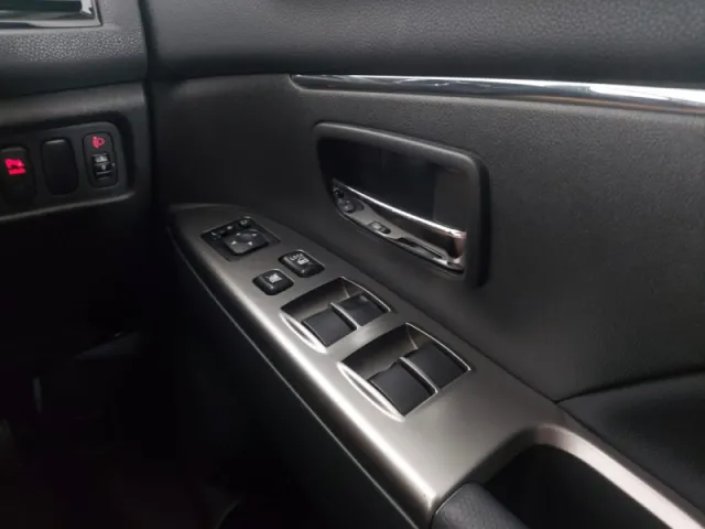 Mitsubishi ASX 2.0 LS CVT Auto