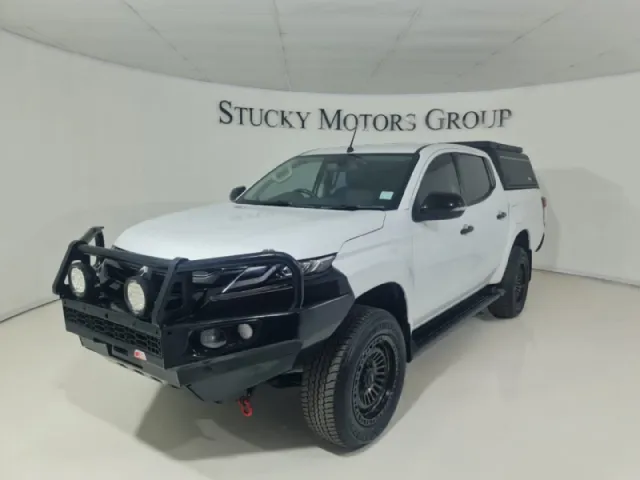 Mitsubishi Triton 2.4 4×4 Auto