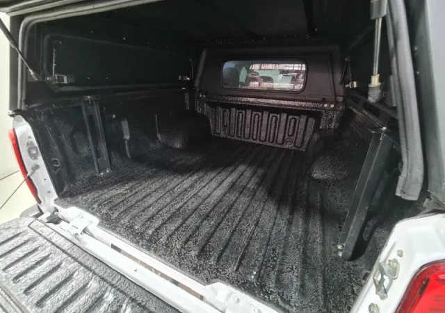 Mitsubishi Triton 2.4 4×4 Auto