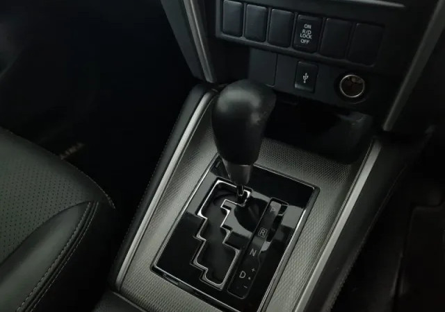 Mitsubishi Triton 2.4 4×4 Auto