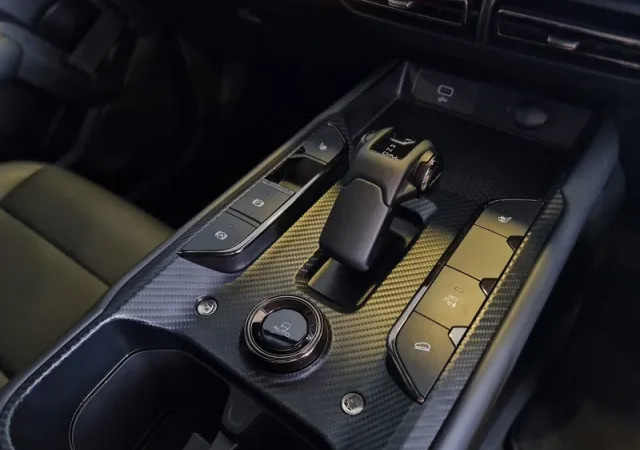 Haval H7 2.0 Luxury 4×2 9DCT