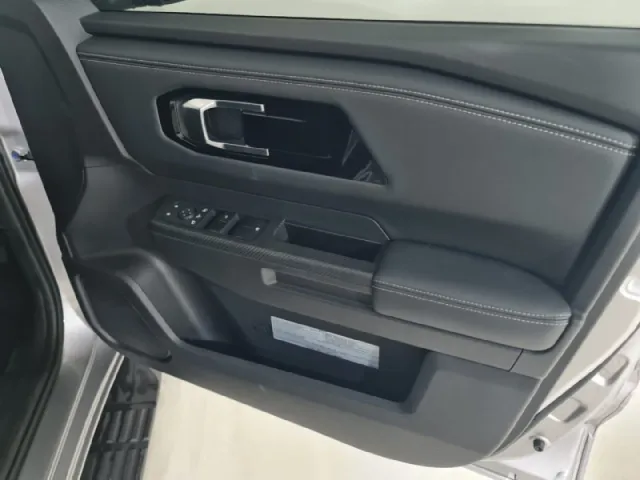 Mitsubishi Triton Next Gen 2.4GLS 4×4 Auto Double Cab