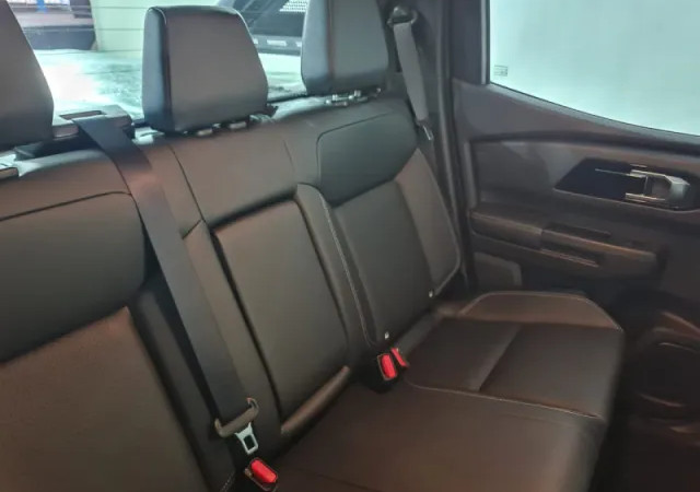 Mitsubishi Triton Next Gen 2.4GLS 4×4 Auto Double Cab