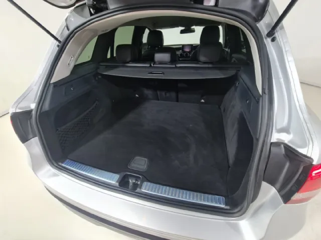 Mercedes-Benz GLC 220 D 4Matic