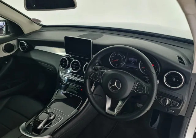 Mercedes-Benz GLC 220 D 4Matic