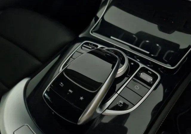 Mercedes-Benz GLC 220 D 4Matic