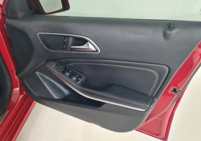 Mercedes-Benz A 200 Urban A/T