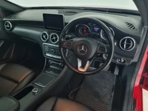 Mercedes-Benz A 200 Urban A/T
